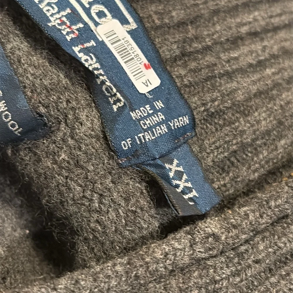 Polo Ralph Lauren 100% Lambswool quarter Zip Sweater